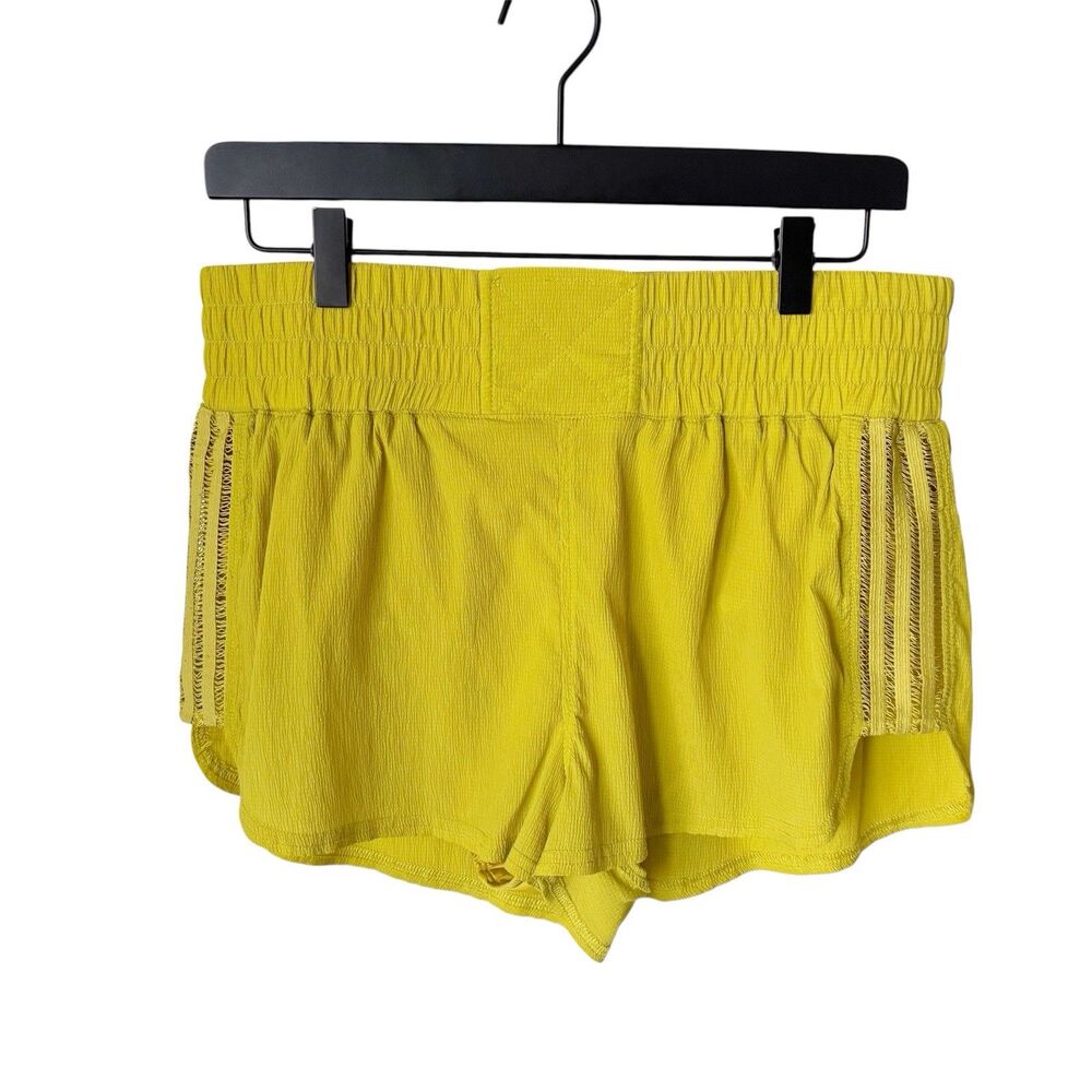 Free People Movement FP Liner Short M Yellow Pull On Elastic High Waist Pocket